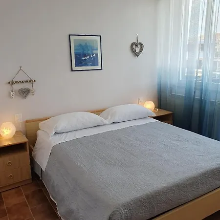 Апартаменты Temporary Silvi 5